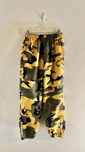 Pantalon d'échauffement Supreme jaune camouflage taille M