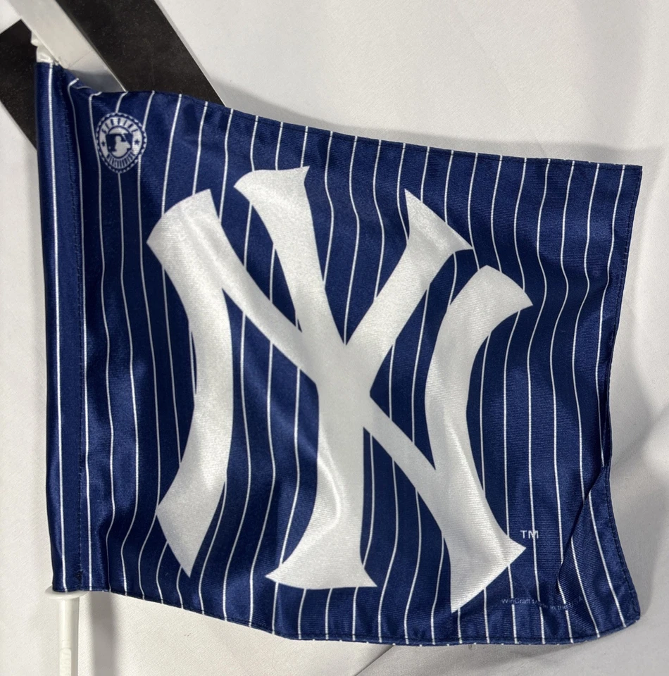 NFL New York Yankees Car Flag, 11.5"x14" by Wincraft. New - Image 2 of 4