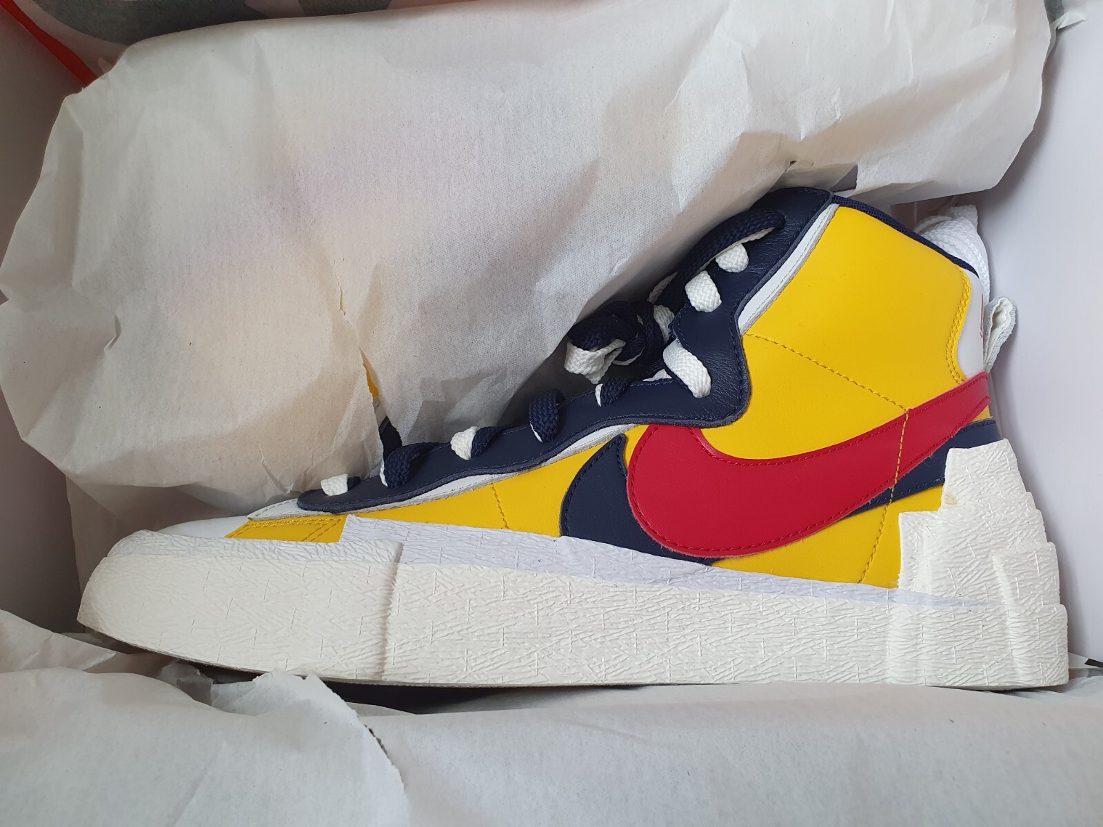 SACAI X NIKE Nike Blazer Mid x Sacai Maize Navy 2019 taglia 10 5 UK