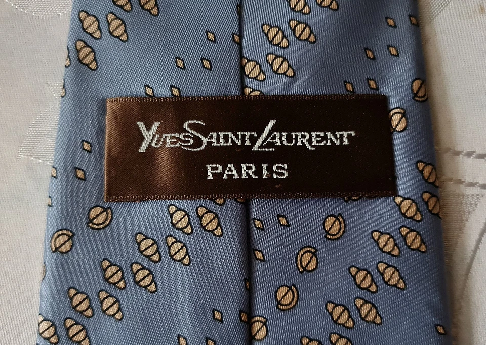 GENTS VINTAGE AUTÊNTICO YVES SAINT LAURENT PARIS GRAVATA MASCULINA DE SEDA AZUL - Imagem 4 de 4