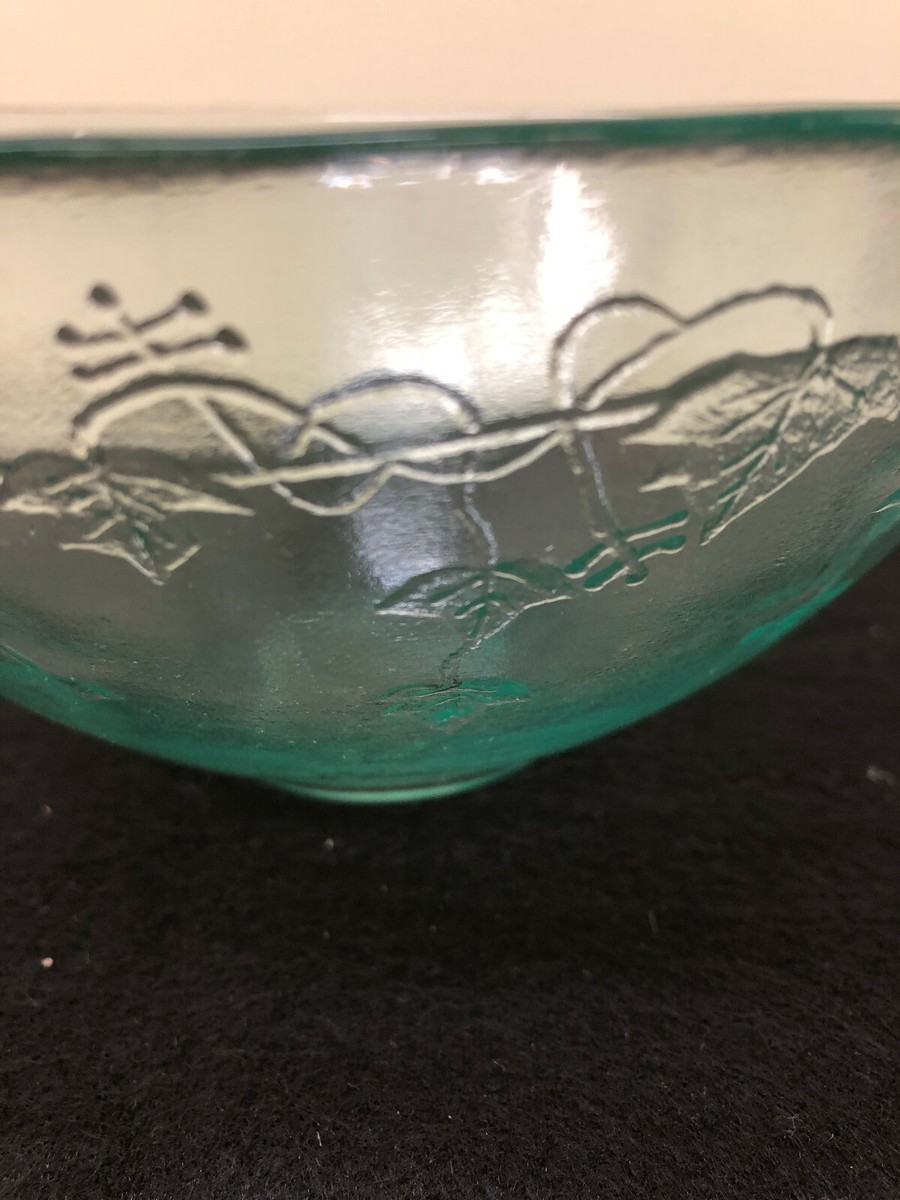 Vintage Light Blue Depression Glass Bowl Grape Vine Design 7