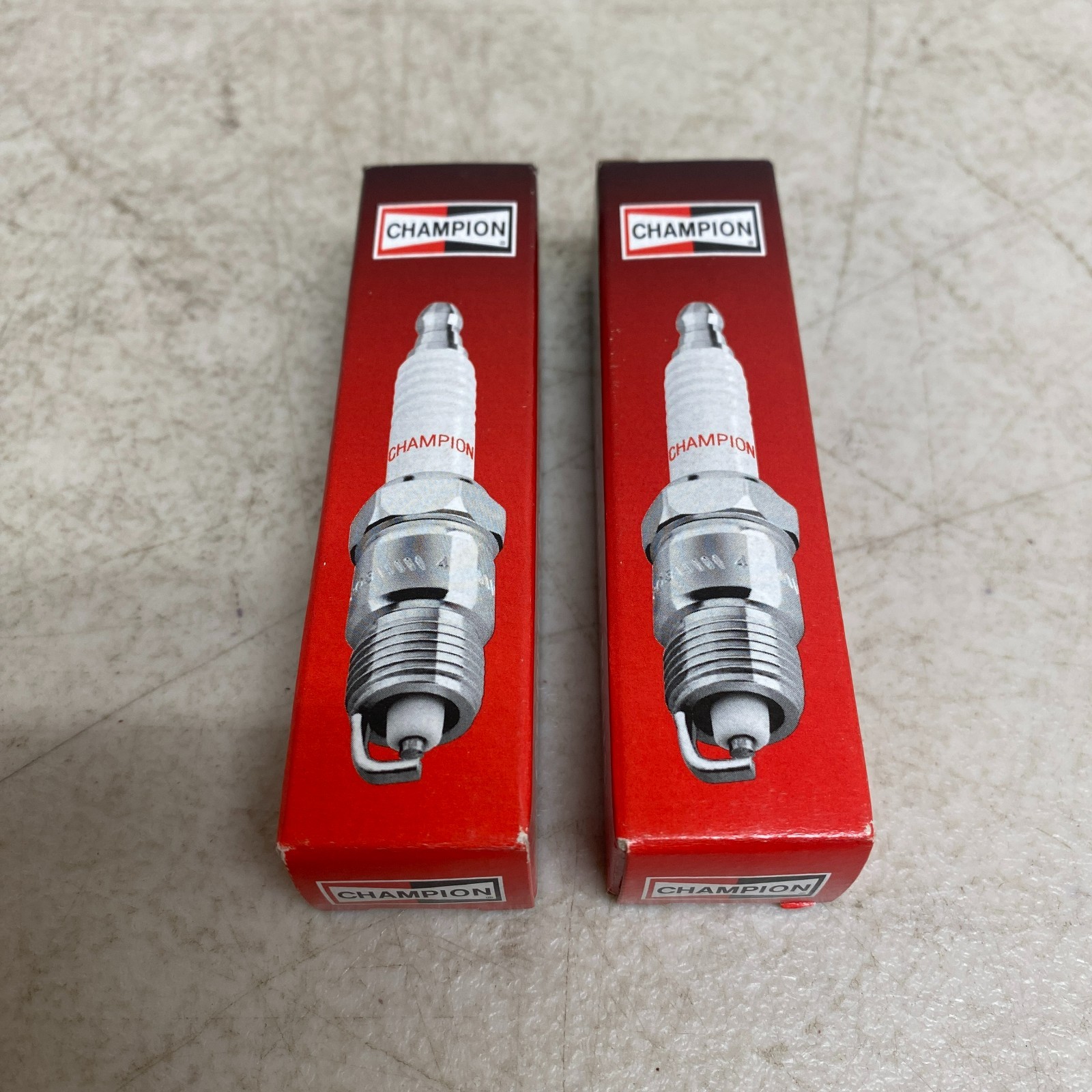 2-Pack CHAMPION RS14YC6 431 Copper Plus Spark Plug 1997-2000 Mercury Mountaineer