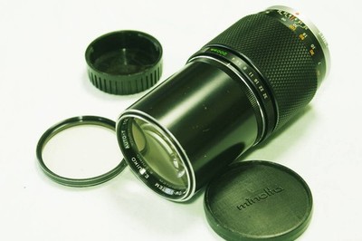 OLYMPUS E.ZUIKO AUTO-T 1:4 200mm, fully functional, clean, OM mount