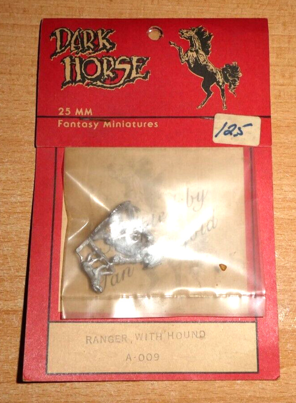 Dark horse Dungeons & dragons Ranger With Hound miniature sealed  Rare  A - 009