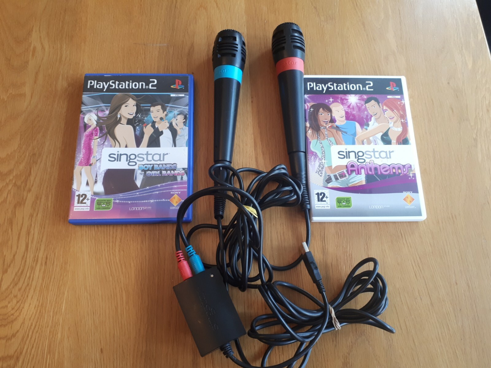 Micrófonos Singstar PS2 + Himnos Singstar, Bandas para niños vs bandas para niñas Juegos PAL
