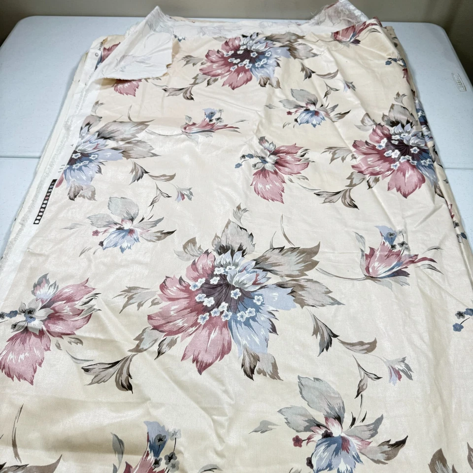 vintage dupont upholstery fabric beige purple floral cotton 56x386 10.8 yards - Image 2 of 4