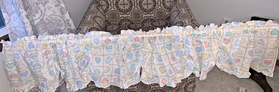 Cenefa ventana estampado resortes corazones pastel 60 x 132" acanalada bonito país Foto 2 de 4