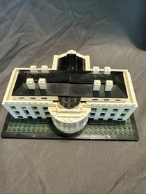 LEGO ARCHITECTURE: The White House (21006) No Box, Missing A Couple