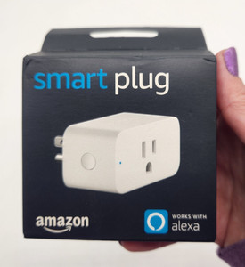 Amazon Smart Plug Wi-Fi Outlet Compact Design Pas de Hub requis White Free Ship