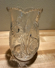 Clear Glass Textured Scalloped Rim Vase Decorative Floral Pattern 6 in