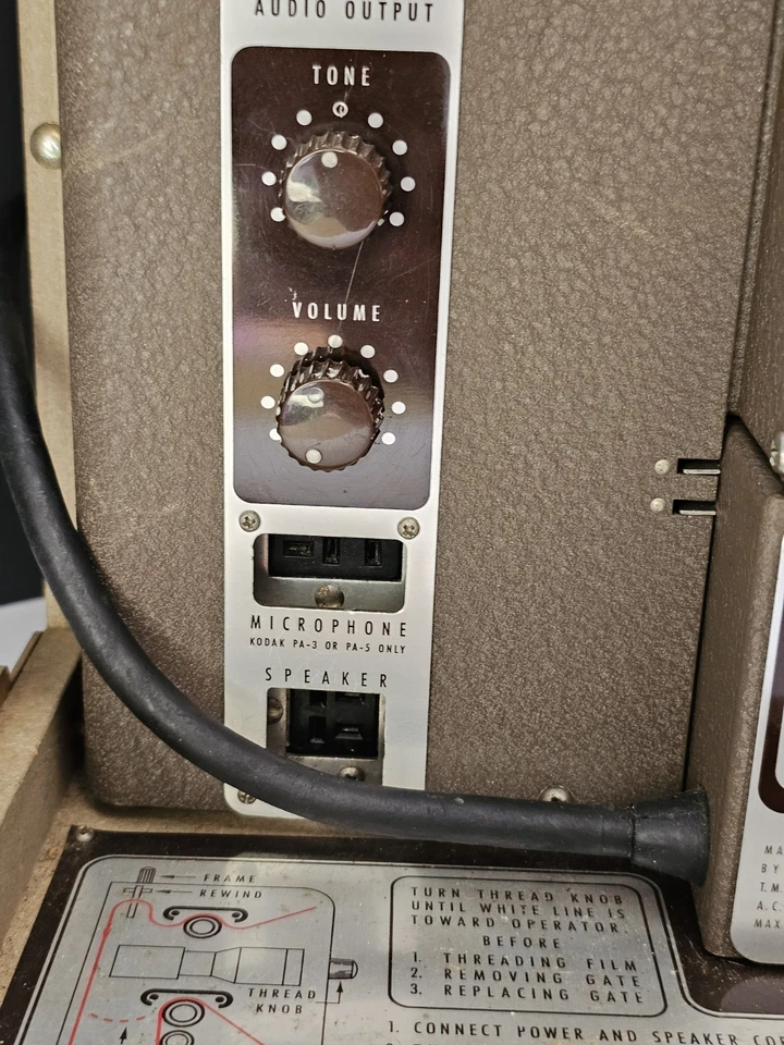Proyector de Sonido Kodak Pageant Modelo 8K5 - Motor y Lámpara Funcionando - De Colección 8mm... Foto 4 de 4