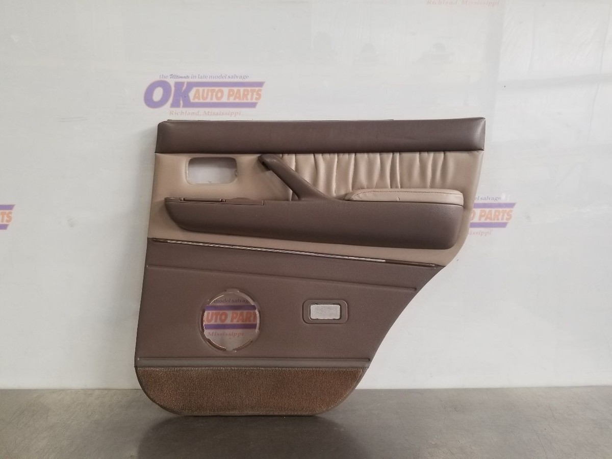 루루 2018-2023 Lamborghini Urus Rear Right Passenger Door Shell