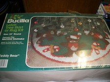 NEW vintage Bucilla Latch Tree Skirt Kit 34" round TEDDY BEAR 13146