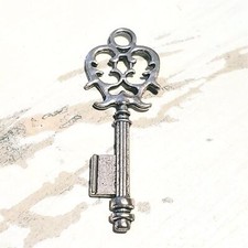 Antique Silver Pewter Victorian Steampunk 44mm Long Skeleton Key Pendant 1 pc
