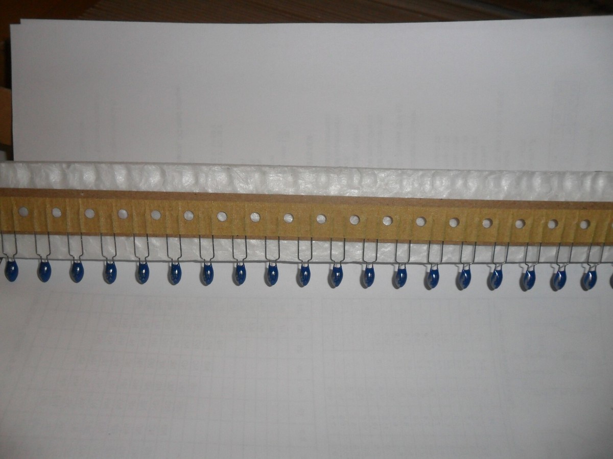 4Pz Kemet Condensatore Radiale In Tantalio 22uF 35V Nuovo 10 - Foto 2