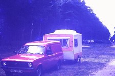 FORD ESCORT VAN (HNG 989V) & CARAVAN - Original 35mm SLIDE