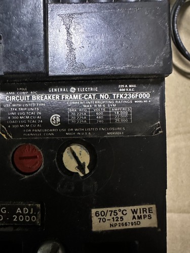 GE TFK236F000 INTERRUTTORE 200 AMPERE - Foto 3 di 3