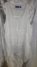 Simply Vera Wang Women's Dainty White Tank Top w/detail Sz Med