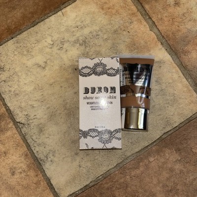 bareMinerals Boxum Show Some Skin Weightless Foundation Caramel Kisses NEW