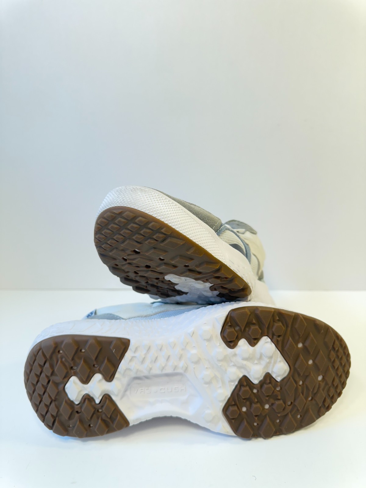 0110 Vans Unisex MTE Ultrarange Neo VR3 Blue/Multi Men's 5.5, Women's 7 Medium image 4