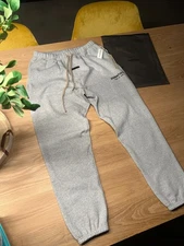 Fear of God Essentials Sweatpants (FW24) | Brand New w/ PacSun Tags