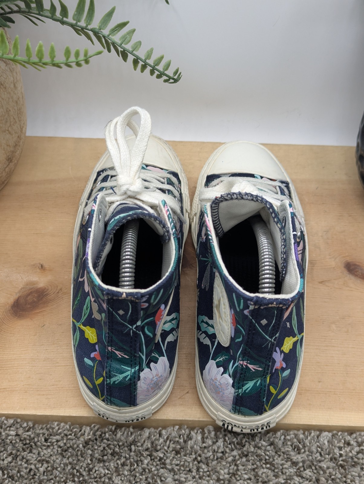 Converse CTAS High Mushroom And Flowers Women's Size 7 Shoes  Casual Comfort thumbnail 5