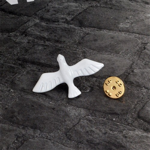 Love Enamel Fashion Jewelry White Dove Brooch Badge Metal Lapel Pin Dove Pins - Picture 6 of 9