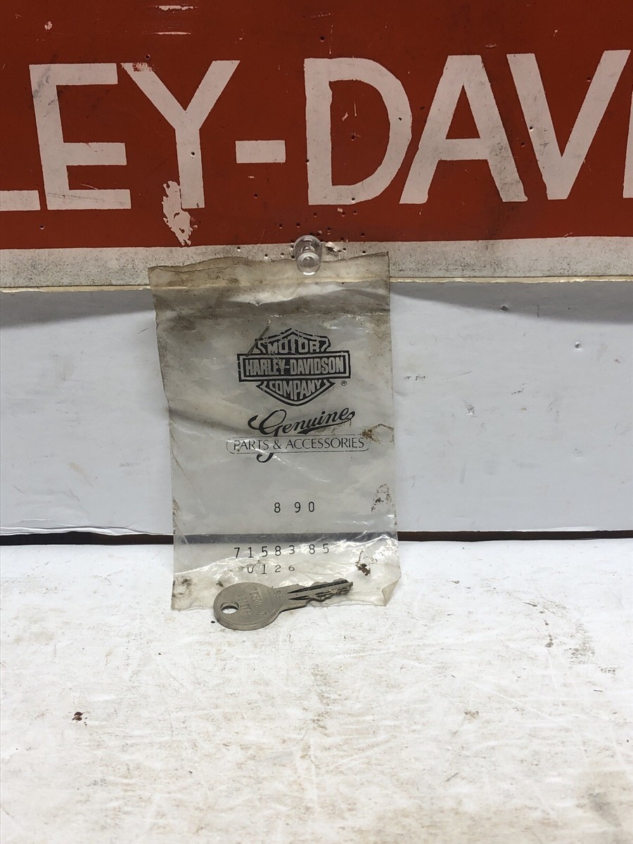 E 1 NOS Harley Davidson Key OEM 71583-85 #126 XL FX Panhead
