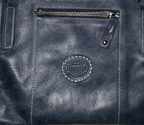 Roots Canada Women’s Genuine Leather Small Crossbody Bag - Picture 4 of 6