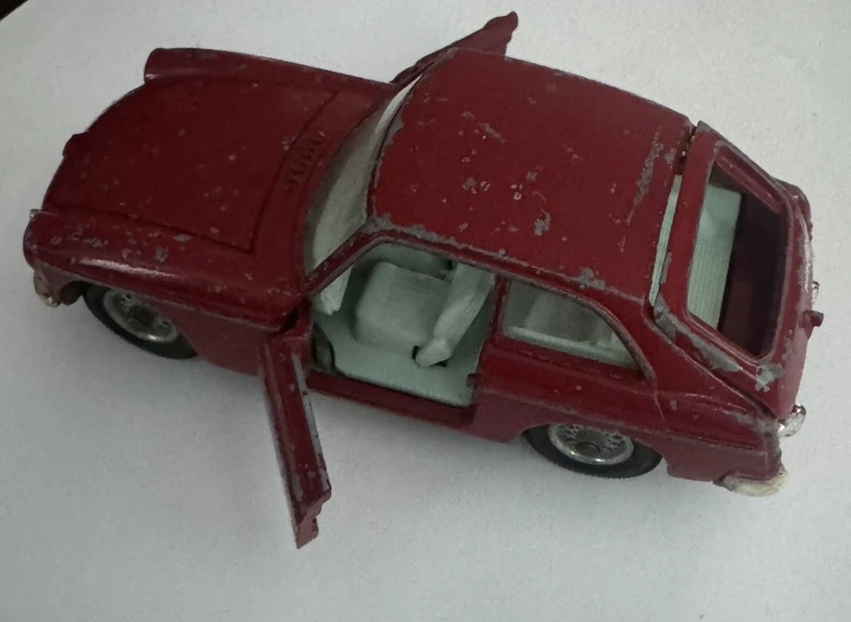 Coche Corgi MGB GT vintage años 60 antiguo juguete fundido a presión 1:43 buen estado Foto 4 de 4
