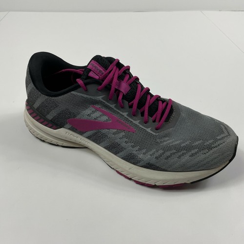 brooks outdoor shoes