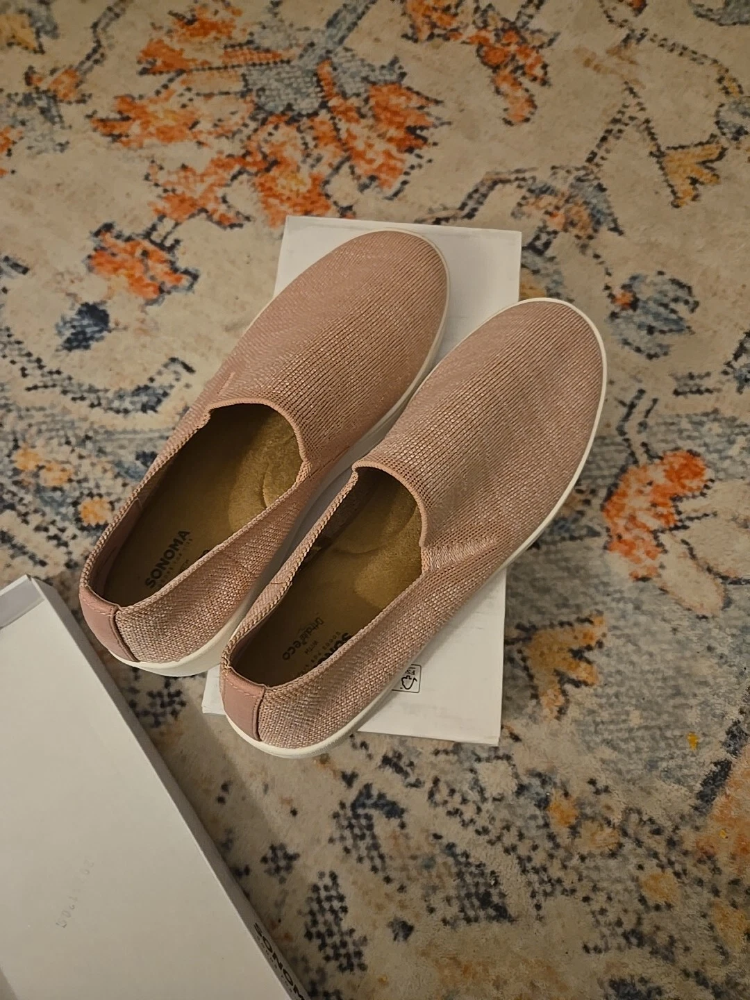 Sonoma Comfort Knit Sneakers 8.5
Opens in a new window or tab