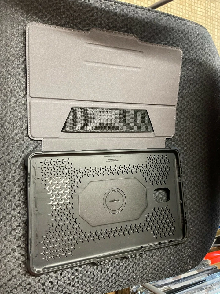 Targus Case for Samsung Galaxy Tab A 10.5-Inch (2018), Black (THZ756GL-50) - Image 3 of 3