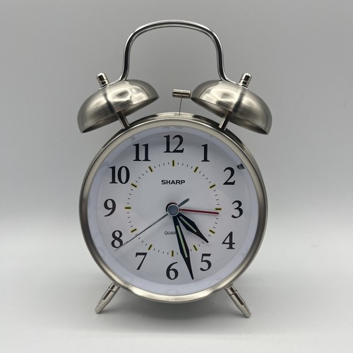 Sharp - Silver Analog Alarm Clock - Quartz - Battery Operated - Works - SPC800 - Picture 1 of 7