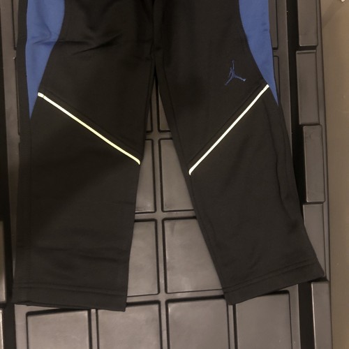 NWT Nike Jordan Jumpman Little Boys Therma-Fit Sweatpants 5 Black/Green MSRP$53 - Picture 3 of 6