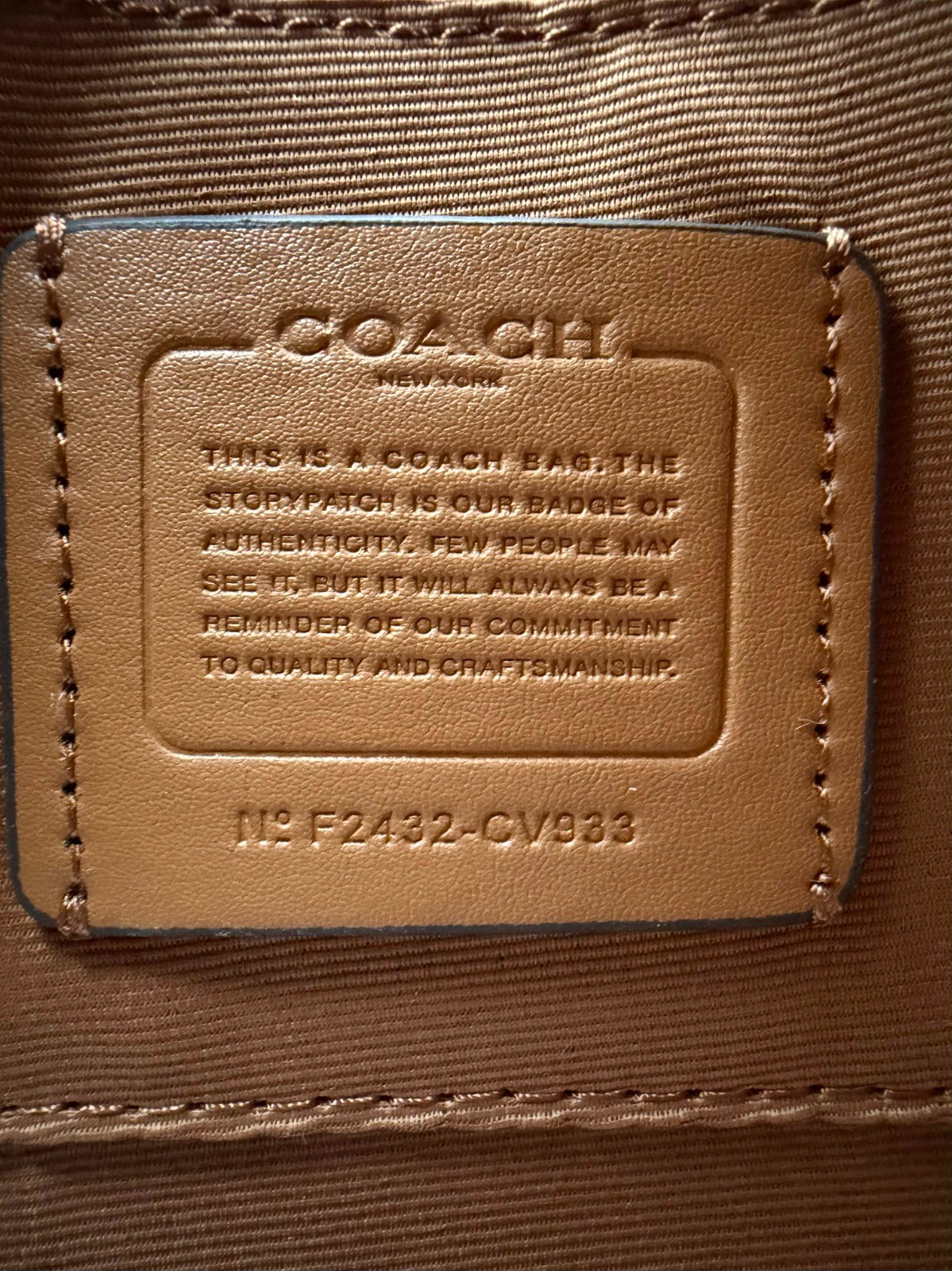 Coach Teri Shoulder Bag In Signature Canvas Silver /Sand/Taupe CV933 image 6