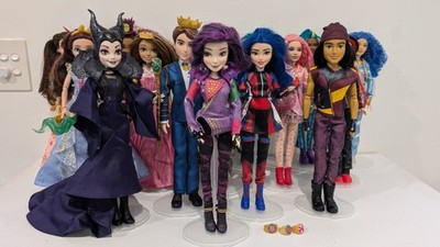 Disney Descendants Doll Lot of 16 - Mal Evie Audrey Uma Maleficent - With Stands
