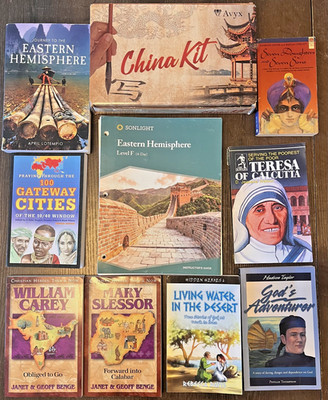 Sonlight Eastern Hemisphere HBL 4-Day Level F Instructor's Guide & 9 Books/Kit