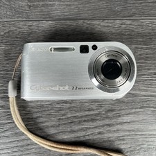 Sony Cyber-shot DSC-P200 7.2MP Digital Camera Compact New Battery Silver