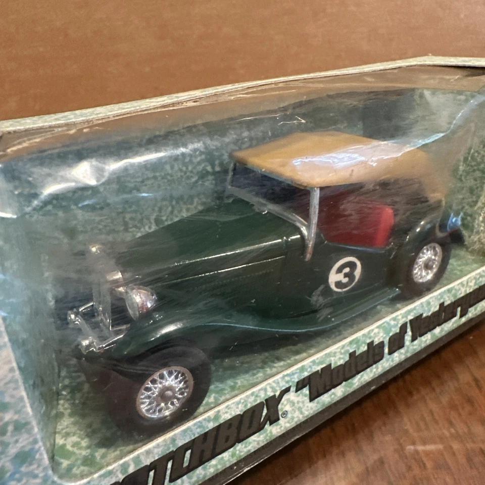 Matchbox Lesney England 1977 Models of Yesteryear Green 1945 MG TC Y-8  A69 - Image 3 of 4