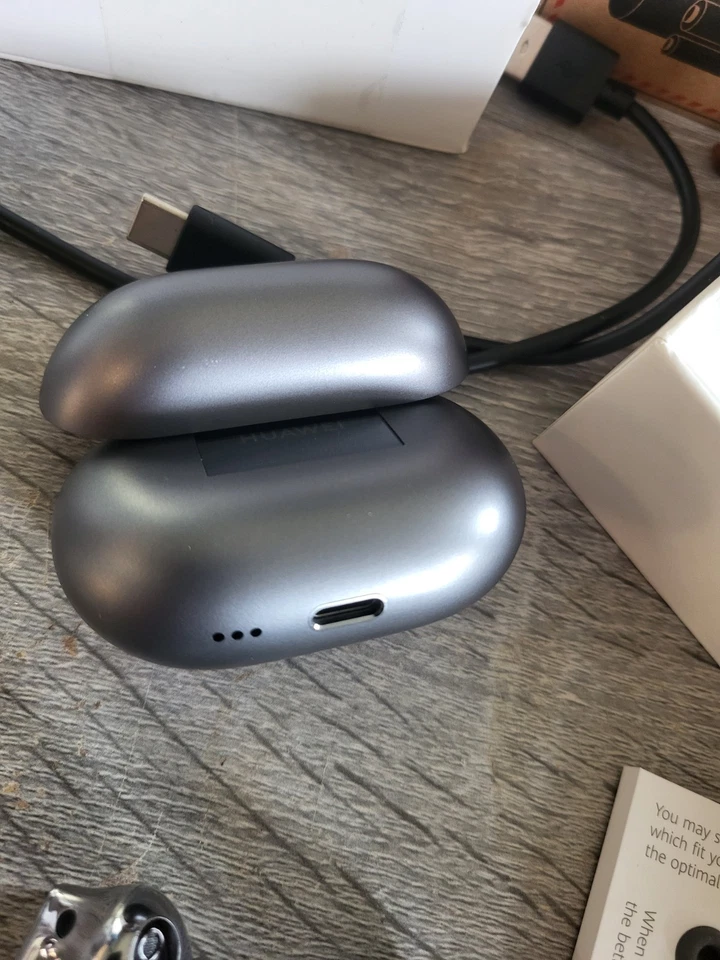 Geniune Huawei FreeBuds Pro 3 Huawei Hi Res Audio - Image 4 of 4