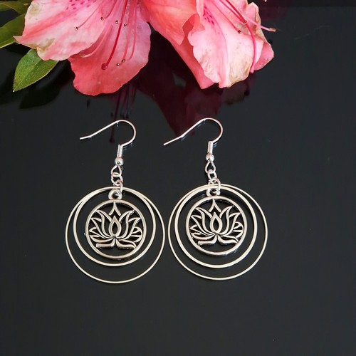 Lotus Flower In Circles Dangle Drop Earrings Antique Silver Yoga Meditation (6) - Picture 4 of 5