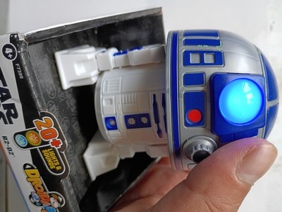 Hasbro Star Wars Droidable R2-D2 Action Figure 4 inch Lights & Sounds