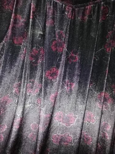 HOUSE OF BRUAR 16 Green Grey Red Floral Velvet Stretch Skirt Pockets Beautiful - Picture 2 of 8