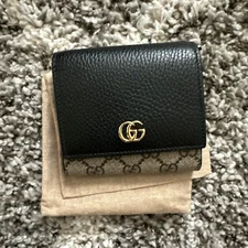 Authentic GUCCI GG Marmont Medium Wallet Preowned Used Once Excellent Condition