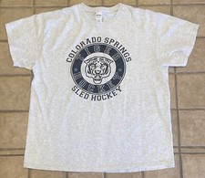 Colorado College Tigers Sled Hockey Team Men’s Gray XL T-Shirt Double Sided CC