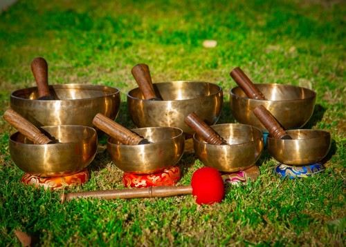 BEST 7 singing bowls set for 7 chakra meditation, sound healing and yoga - Picture 3 of 8