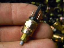 One MAGURA Light Switch Normally Closed NC Circuit 285.55 Gray tip M8x1.0