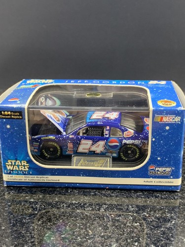 1999 Jeff Gordon #24 Pepsi Star Wars Episode I 1:64 Action NASCAR Diecast Revell - Picture 1 of 4