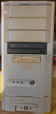 Intel D946GZIS mit Celeron 2,93 GHz und 512MB DDR2 in Midi ATX Tower